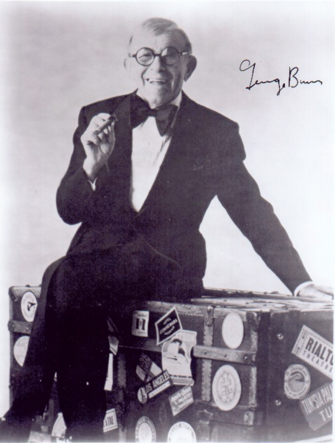 Photo of Comedy Legend George Burns /& Cigar